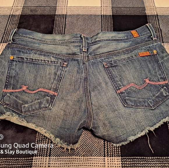 7 For All Mankind Pants - 7 for all Mankind Jean shorts size 32